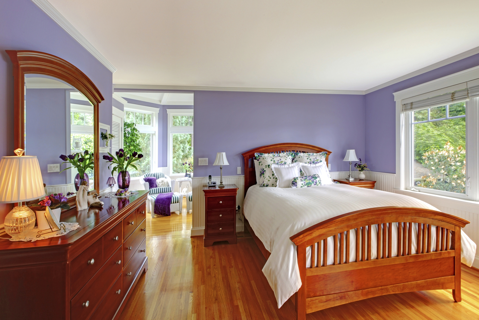 ultraviolet paint in Hesperia bedroom
